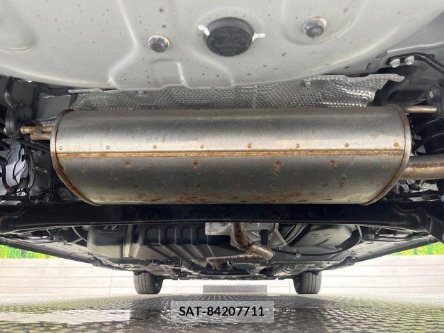 Toyota SIENTA 2025-05 8882120-18
