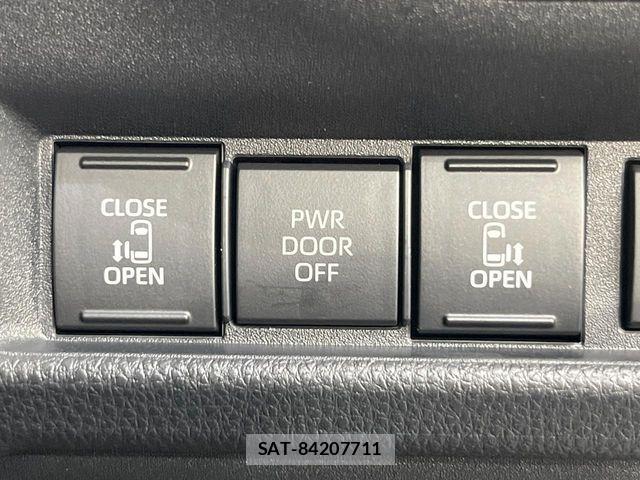 Toyota SIENTA 2025-05 8882120-4