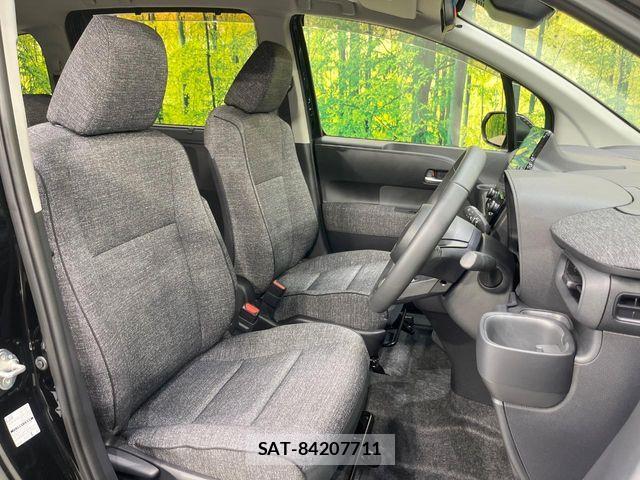 Toyota SIENTA 2025-05 8882120-7