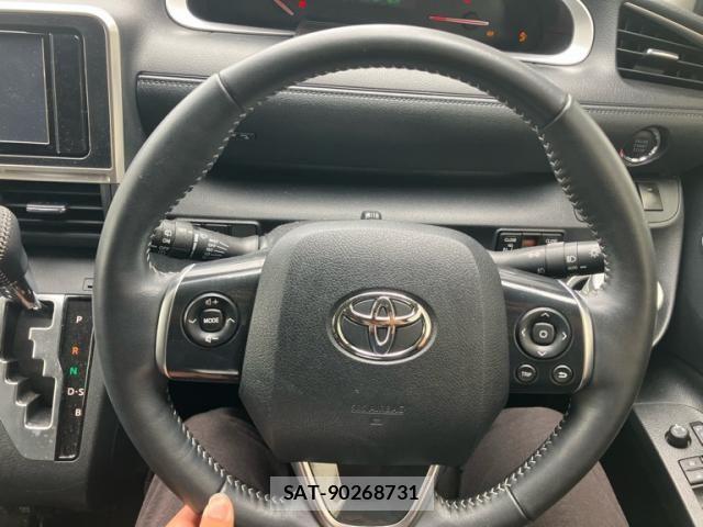 Toyota SIENTA 2022-06 8882131-16