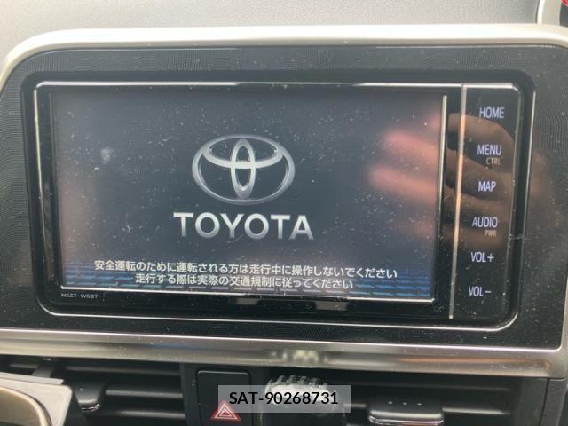 Toyota SIENTA 2022-06 8882131-21