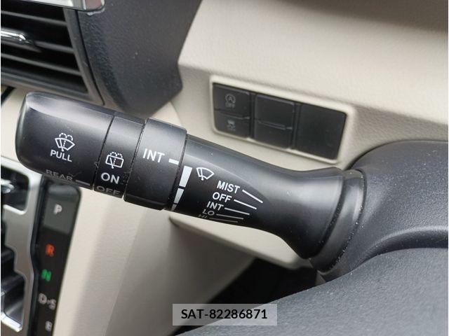 Toyota SIENTA 2015-10 8882144-16