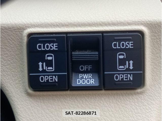 Toyota SIENTA 2015-10 8882144-22