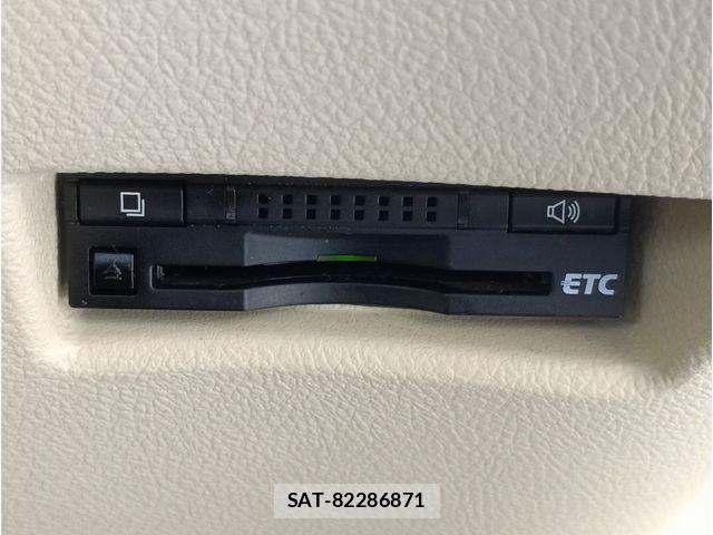 Toyota SIENTA 2015-10 8882144-23