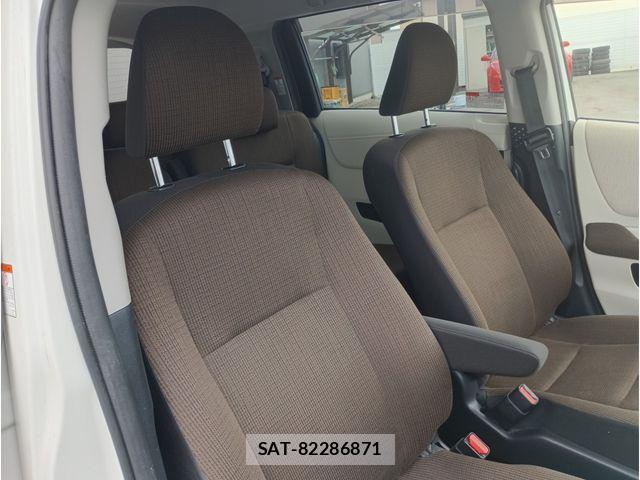 Toyota SIENTA 2015-10 8882144-29