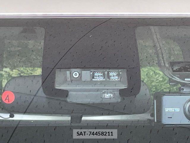 Toyota SIENTA 2019-10 8882125-5