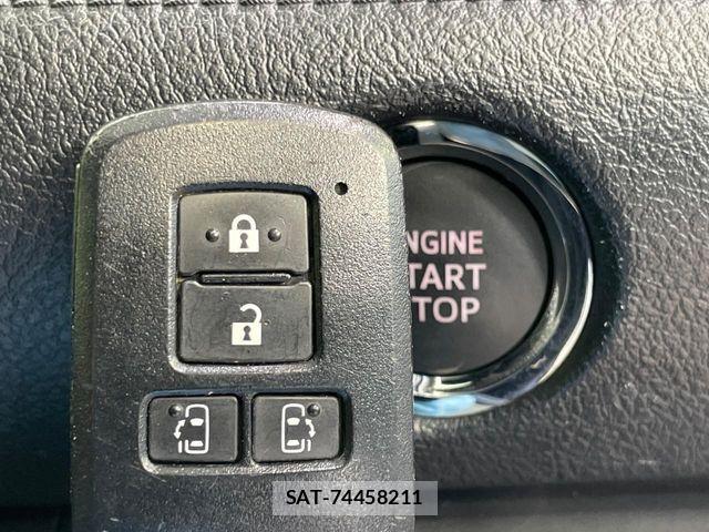 Toyota SIENTA 2019-10 8882125-6