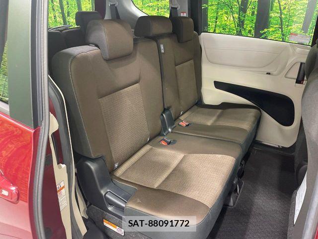 Toyota SIENTA 2019-02 8882130-9