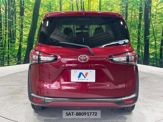 Toyota SIENTA 2019-02 8882130-16
