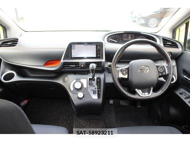 Toyota SIENTA 2015-07 8882146-1