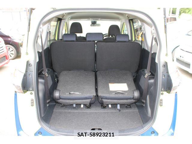 Toyota SIENTA 2015-07 8882146-21