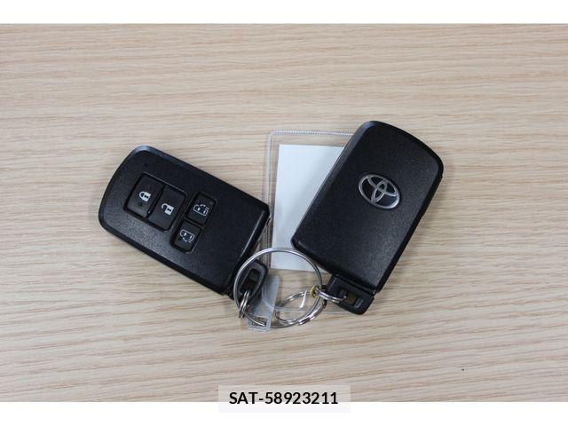 Toyota SIENTA 2015-07 8882146-27