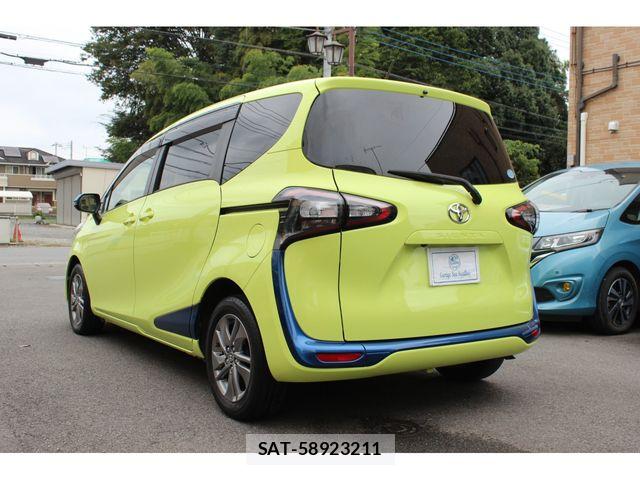 Toyota SIENTA 2015-07 8882146-2