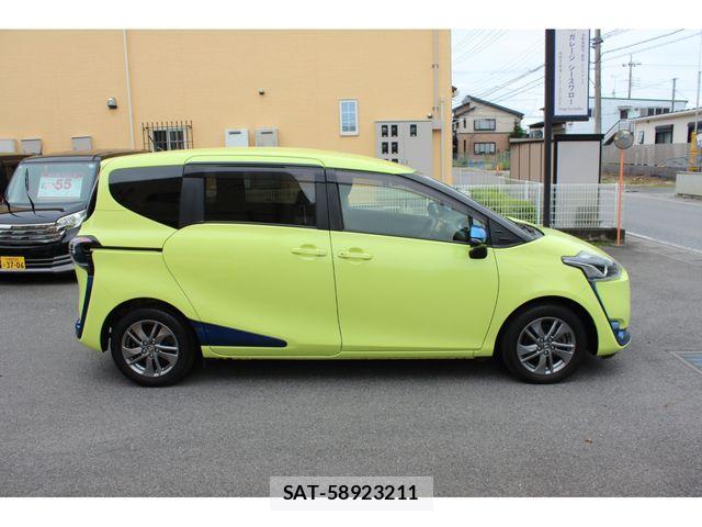 Toyota SIENTA 2015-07 8882146-6