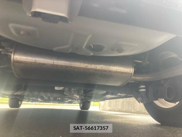 Toyota SIENTA 2022-08 8882123-12