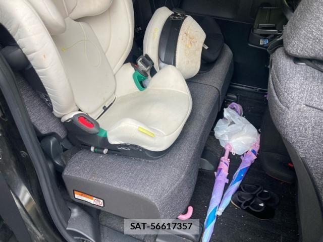 Toyota SIENTA 2022-08 8882123-16