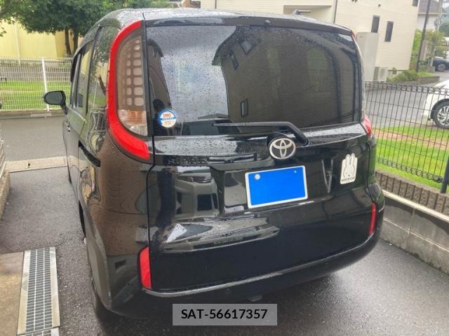 Toyota SIENTA 2022-08 8882123-2