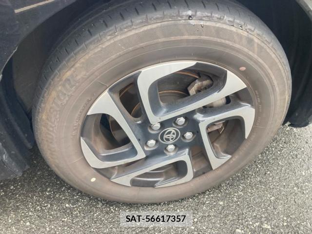 Toyota SIENTA 2022-08 8882123-7