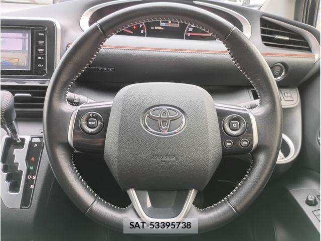 Toyota SIENTA 2015-09 8882142-10