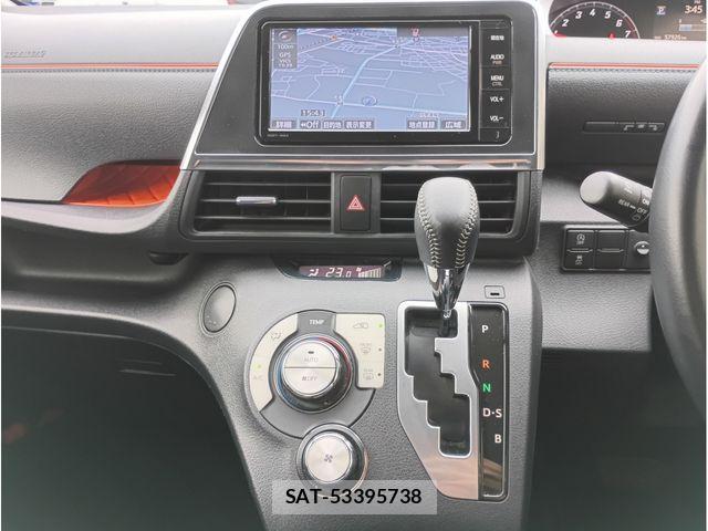Toyota SIENTA 2015-09 8882142-11