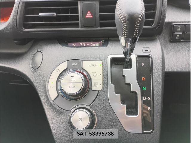 Toyota SIENTA 2015-09 8882142-13