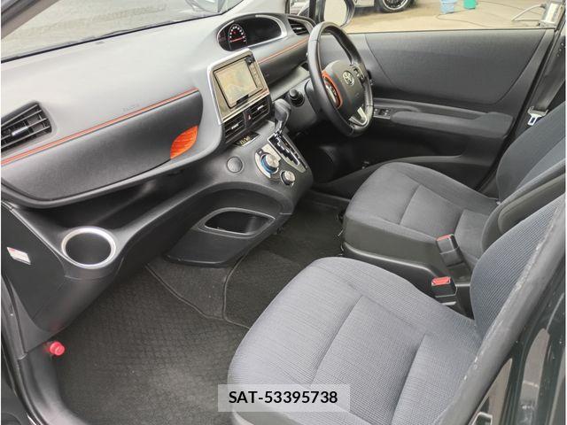 Toyota SIENTA 2015-09 8882142-16