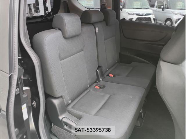 Toyota SIENTA 2015-09 8882142-17