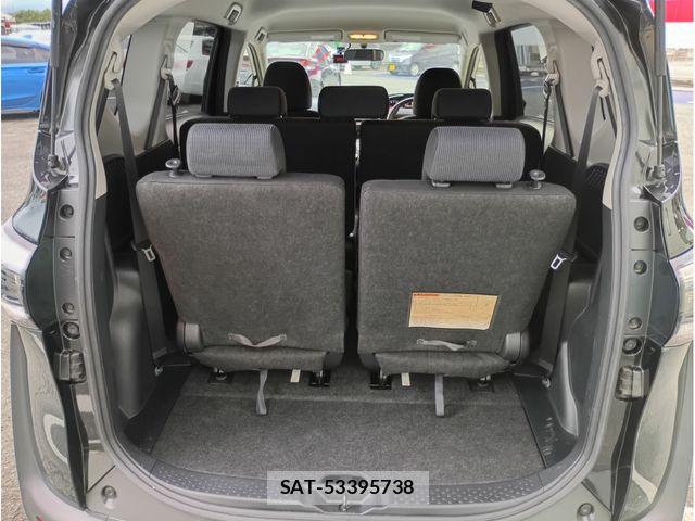 Toyota SIENTA 2015-09 8882142-18