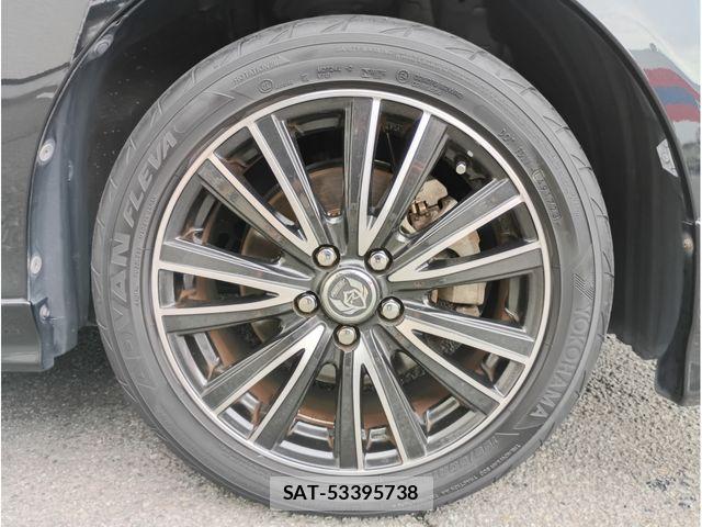 Toyota SIENTA 2015-09 8882142-8