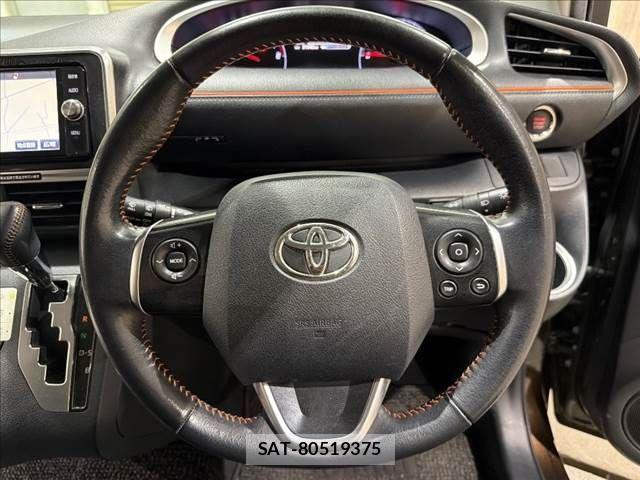 Toyota SIENTA 2018-03 8884340-12