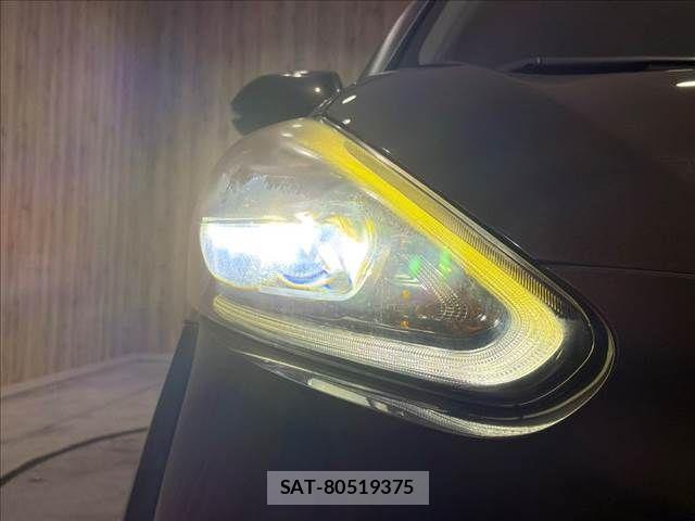 Toyota SIENTA 2018-03 8884340-13