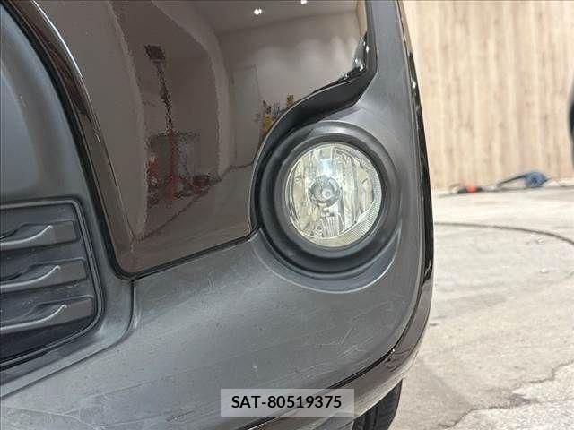 Toyota SIENTA 2018-03 8884340-26