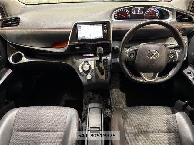 Toyota SIENTA 2018-03 8884340-2