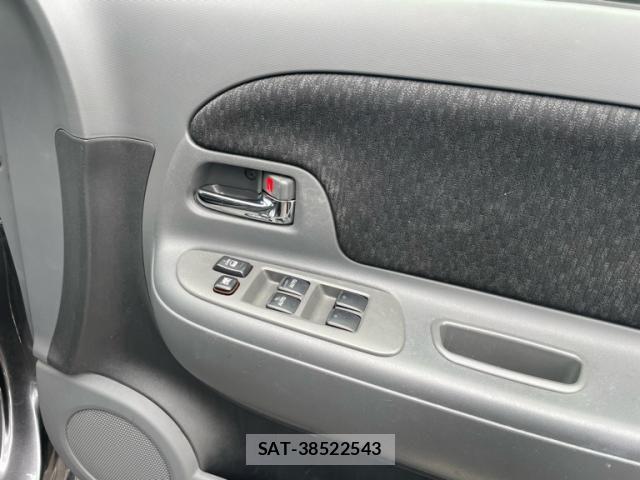 Toyota SIENTA 2011-09 8884344-10