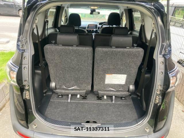 Toyota SIENTA 2019-09 8884341-13