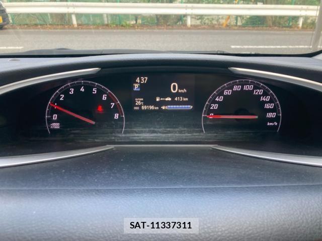 Toyota SIENTA 2019-09 8884341-16