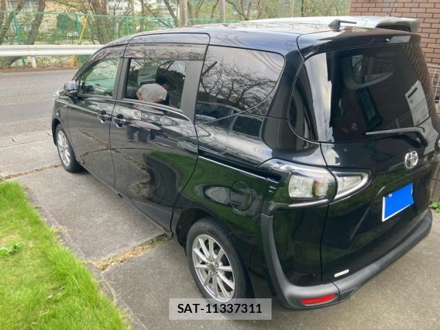 Toyota SIENTA 2019-09 8884341-2