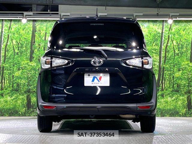 Toyota SIENTA 2017-08 8884339-14