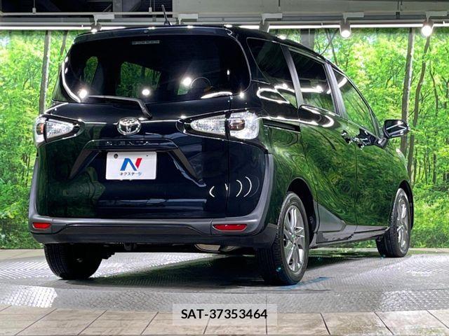 Toyota SIENTA 2017-08 8884339-16