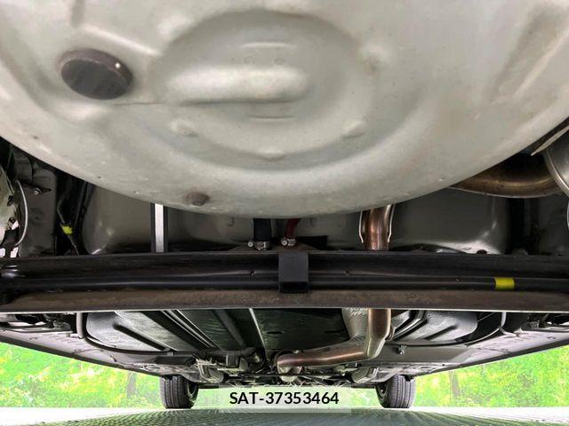 Toyota SIENTA 2017-08 8884339-18