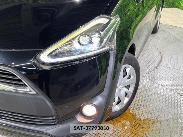 Toyota SIENTA 2016-05 8884342-11