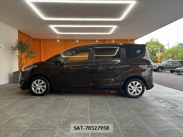 Toyota SIENTA 2017-01 8884345-10
