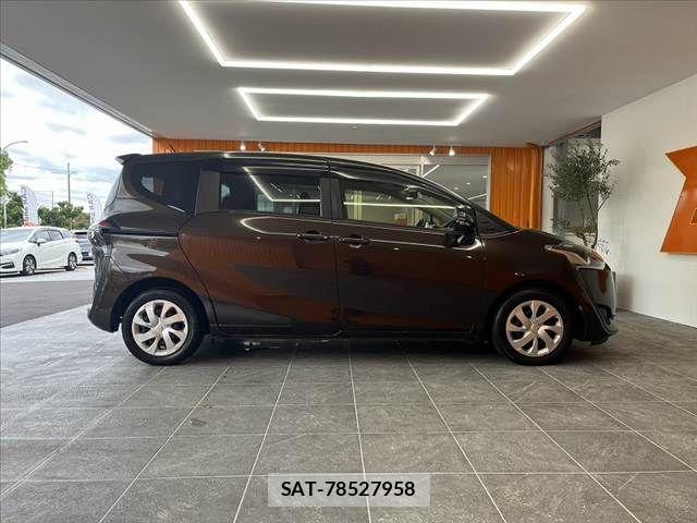 Toyota SIENTA 2017-01 8884345-11