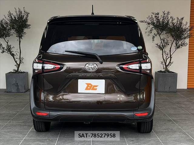 Toyota SIENTA 2017-01 8884345-13