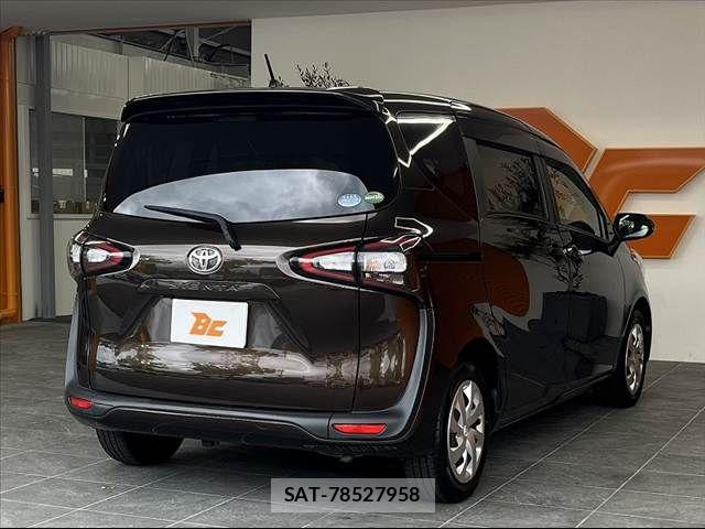 Toyota SIENTA 2017-01 8884345-14