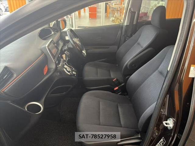 Toyota SIENTA 2017-01 8884345-16