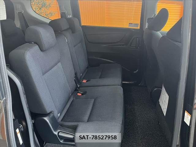 Toyota SIENTA 2017-01 8884345-17