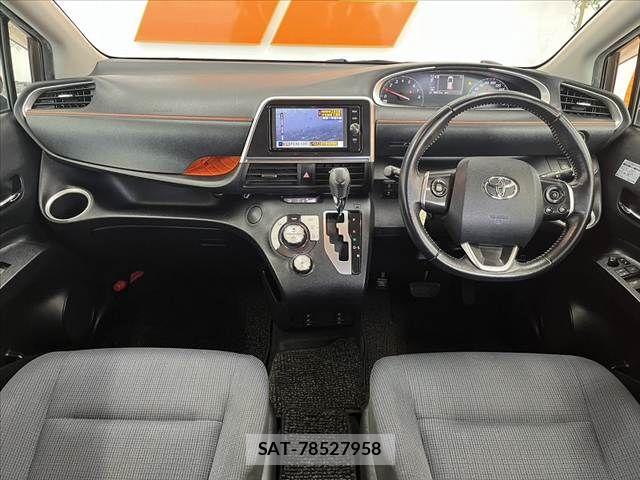 Toyota SIENTA 2017-01 8884345-1