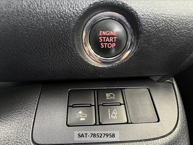 Toyota SIENTA 2017-01 8884345-22