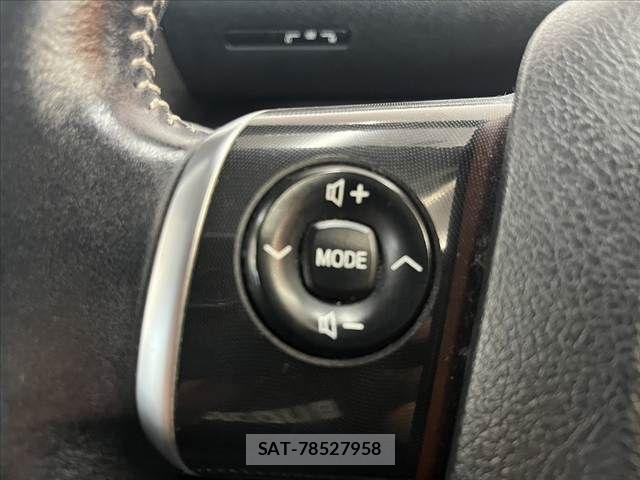 Toyota SIENTA 2017-01 8884345-24